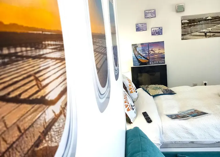 - It's There - 2 Aveiro